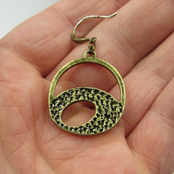 Odd Crater Style Dangle Earrings Vintage Costume - Picture 2 of 5